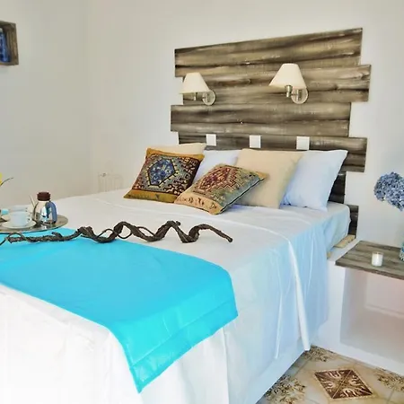 Pine Trees Art Aparthotel 2*