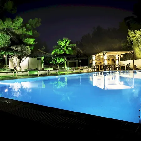 Pine Trees Art Appart hôtel Ixia (Rhodes)