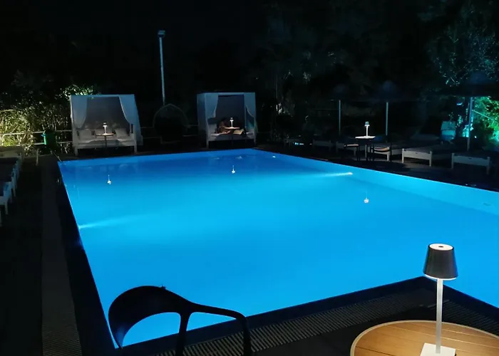 Pine Trees Art 2* Ixia (Rhodes)