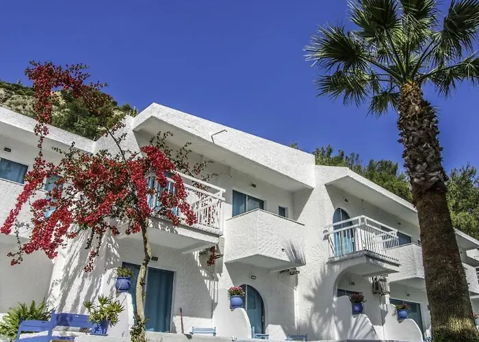 Pine Trees Art Appart hôtel