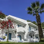 Pine Trees Art Hotel de apartamente Ixia (Rhodes)