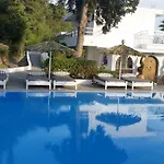 Hotel de apartamente Pine Trees Art