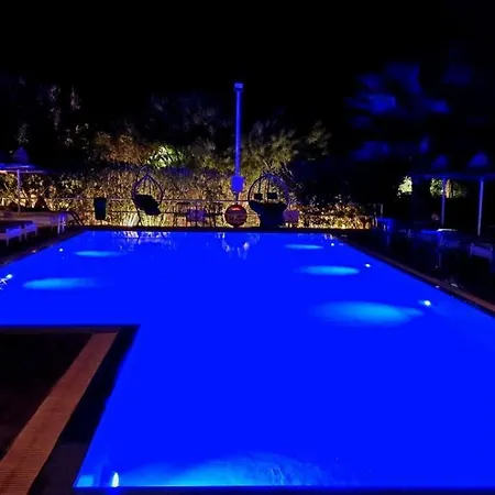 Aparthotel Pine Trees Art Ixia (Rhodes)