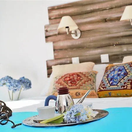 Pine Trees Art Aparthotel 2*