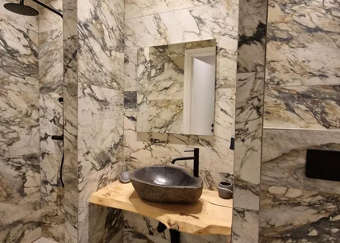 Pine Trees Art Апарт-отель Иксиа