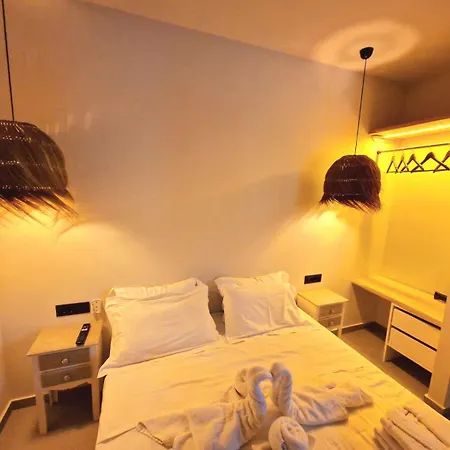 Pine Trees Art 2* Ixia (Rhodes)