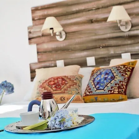 Lejlighedshotel Pine Trees Art