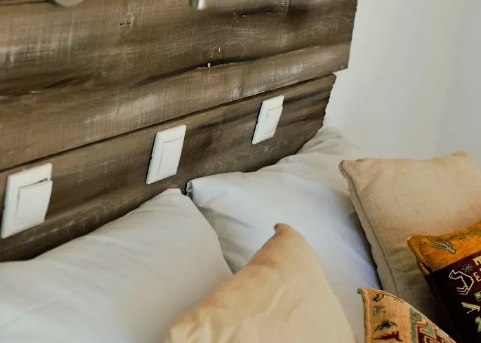 Aparthotel Pine Trees Art